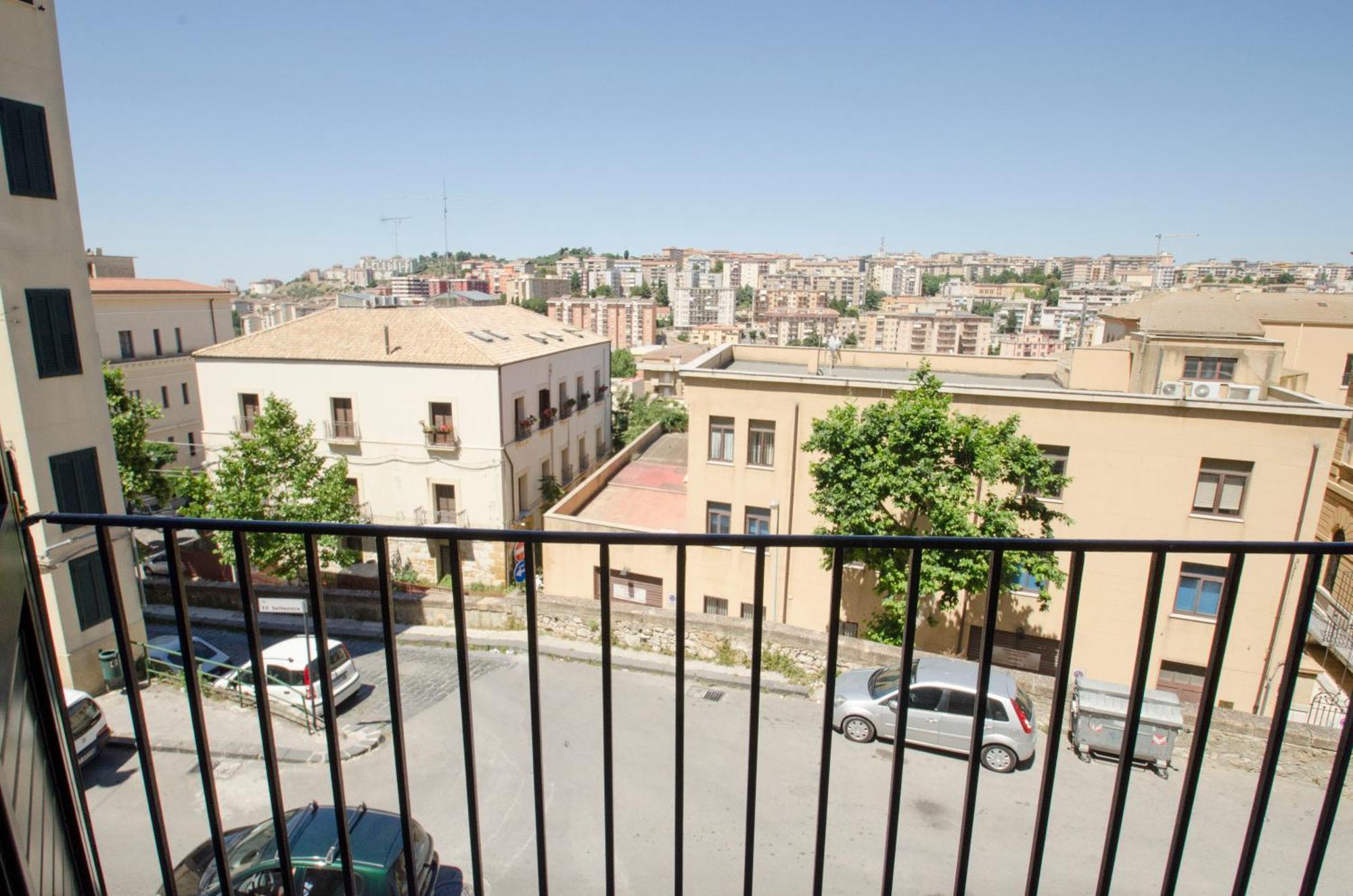 Antico Rione Bed & Breakfast Caltanissetta Exterior foto